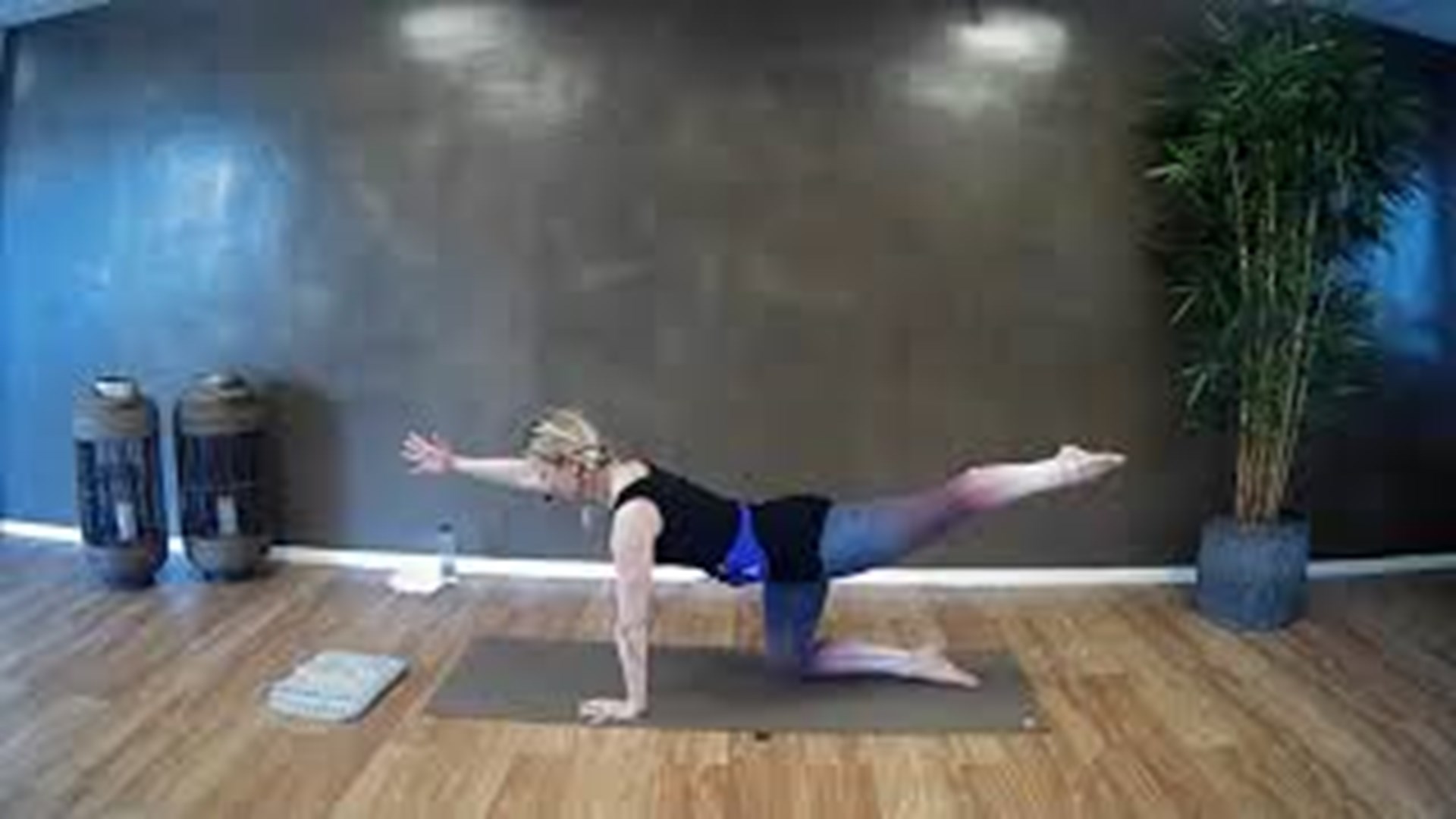 16.4.2021 - Pilates - 45 min. med Sarah Klintholm