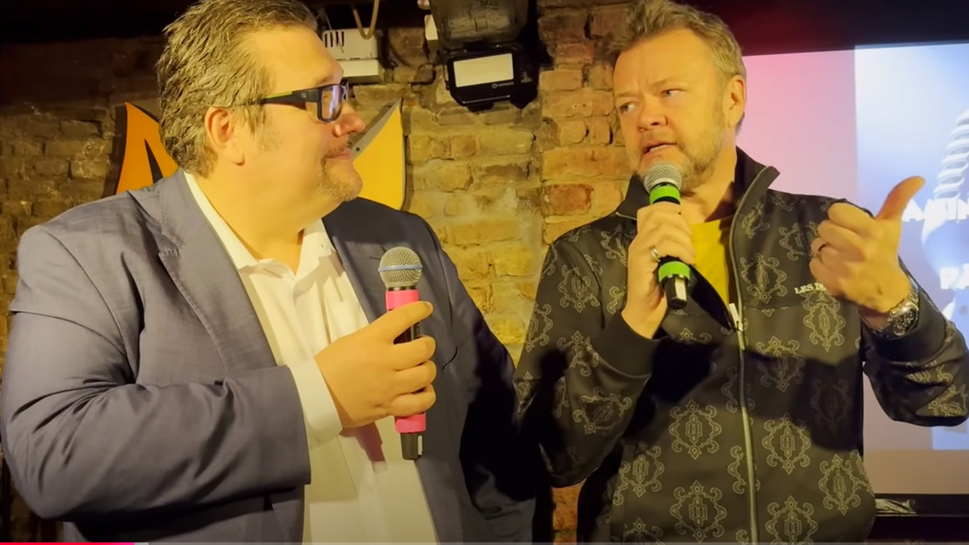 Stand-up Classics med Amin Jensen Gæst: Carsten Bang